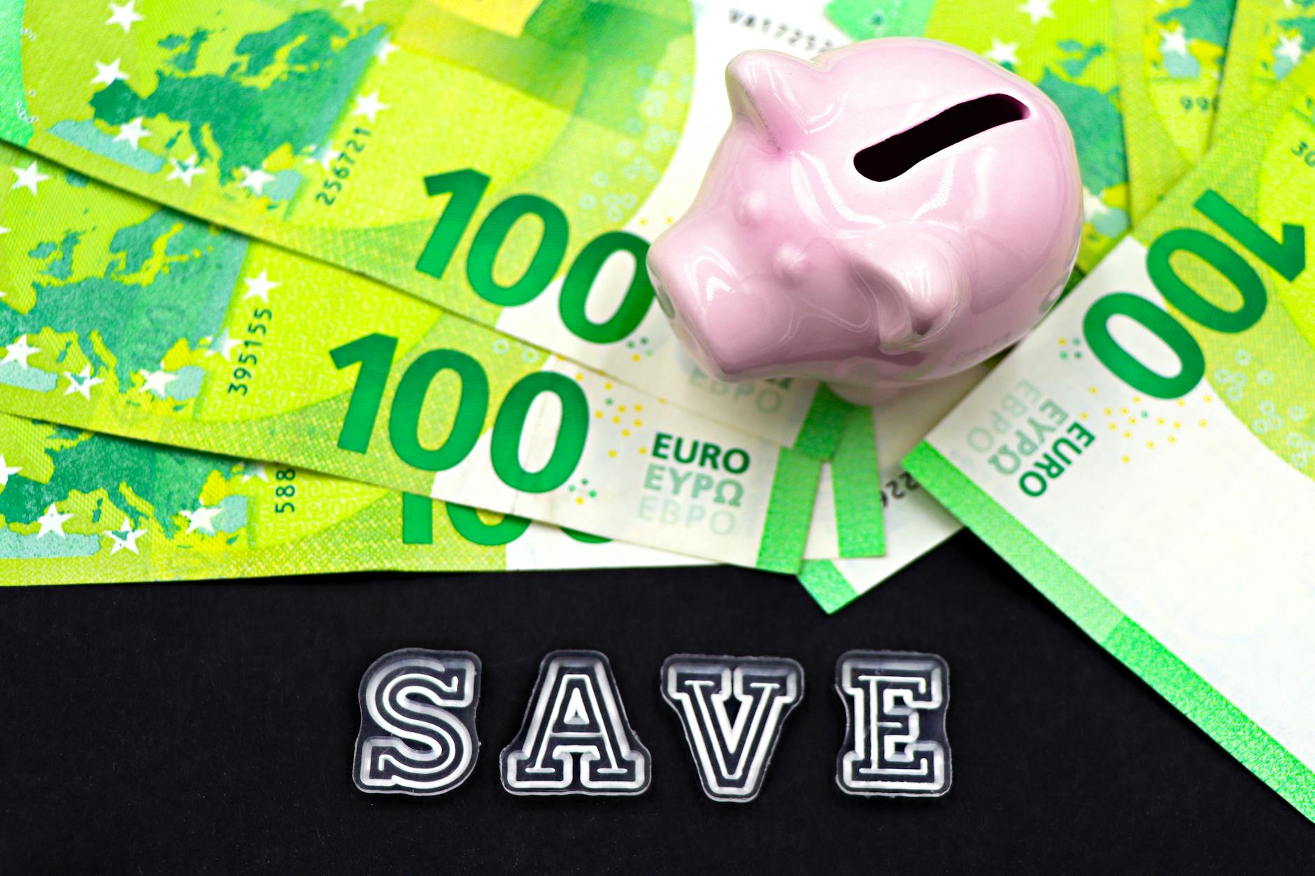 How to Create a Sustainable Budget and Save Money in 2026: Step-by-Step Guide